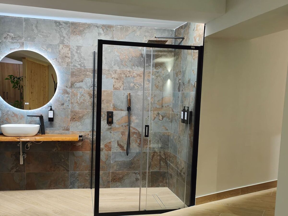 Appartement rénové avec bain à remous, cœur d'Ubrique - Photo 2
