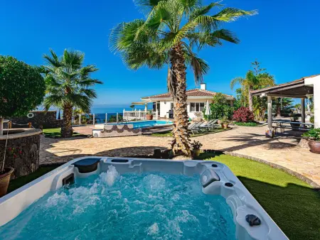 Location maison à Armeñime, Luxusvilla mit fantastischem Meerblick