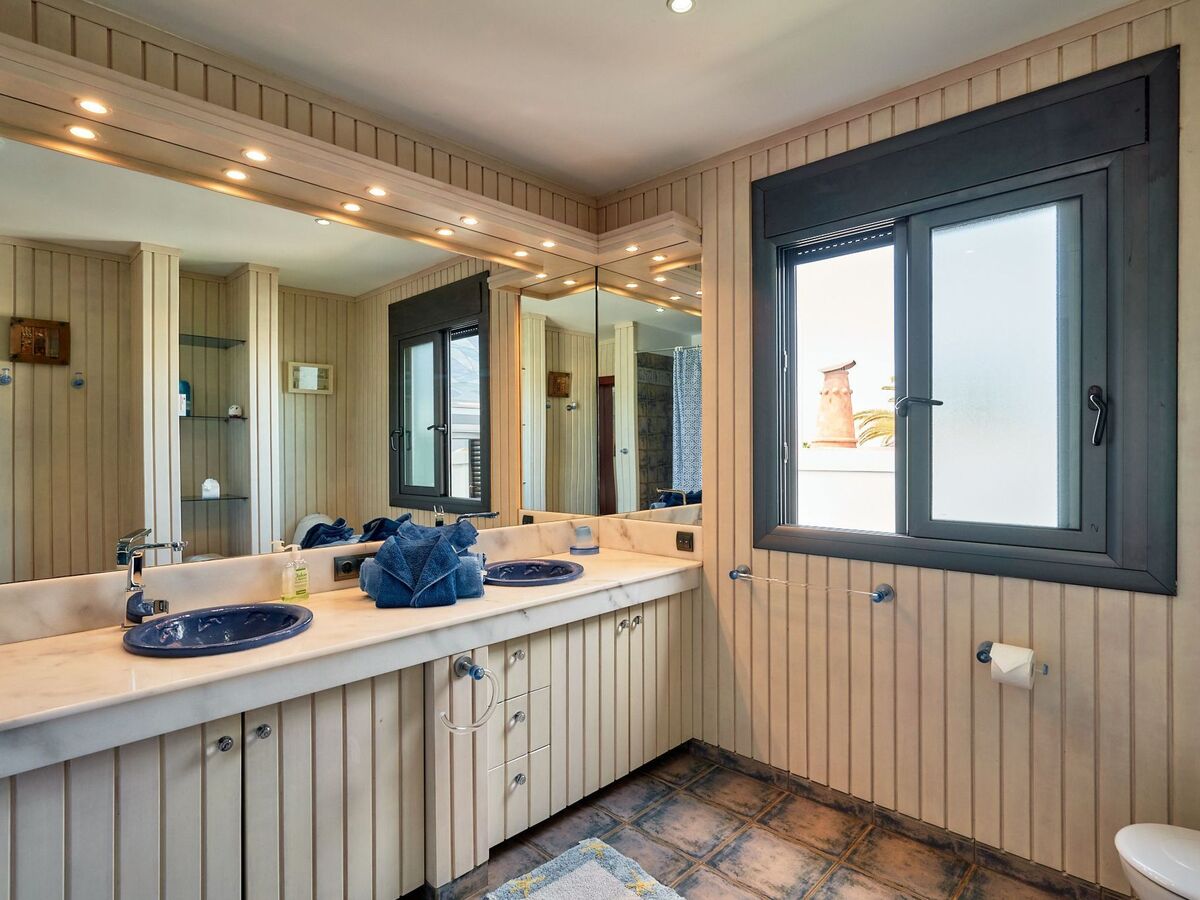 Villa Anais Luxury – piscine chauffée privée, vue mer, Armeñime - Photo 52