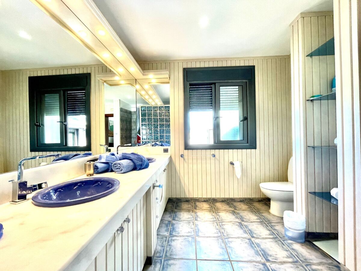 Villa Anais Luxury – piscine chauffée privée, vue mer, Armeñime - Photo 85