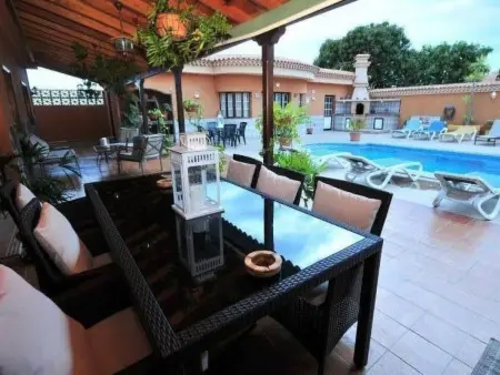 Maison Floratere : 9 chambres, piscine et vue Teide : photo 2