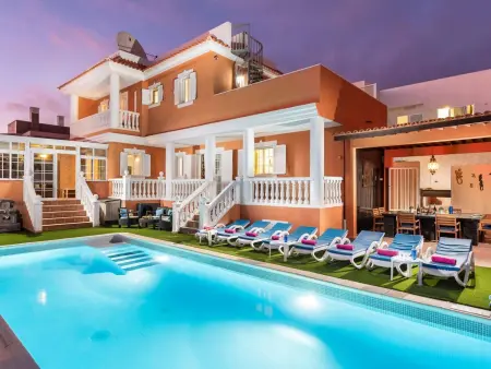 Location maison à Callao Salvaje, Villa Naranja mit beheiztem Pool und Meerblick