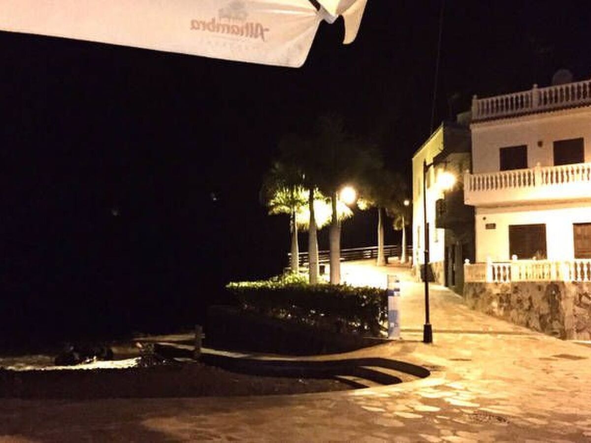Maison de plage à Alcalá – accès direct mer, terrasse toit - Photo 11