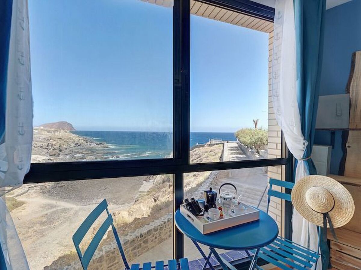 Appartement vue mer à Los Abrigos, accès direct piscine naturelle - Photo 1
