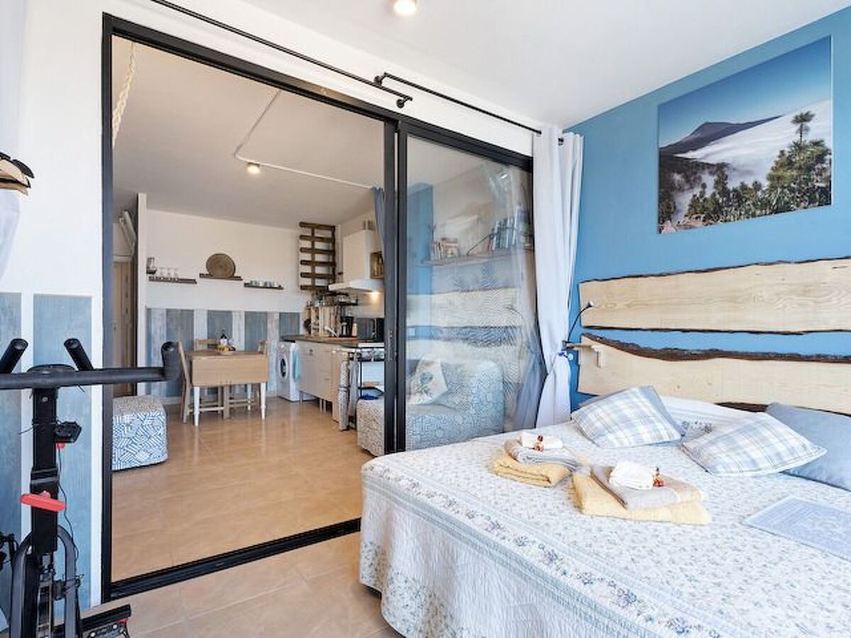 Appartement vue mer à Los Abrigos, accès direct piscine naturelle - Photo 9