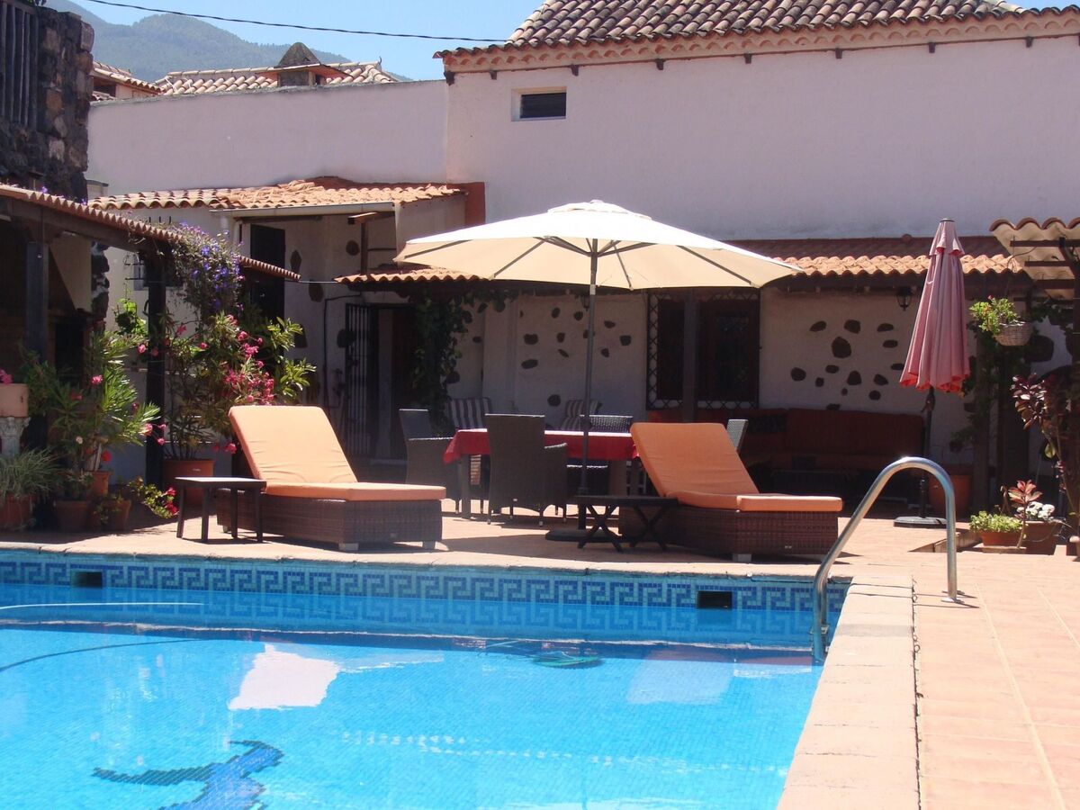 Maison rénovée dans une finca de 1750, piscine privée, vue Teide - Photo 10