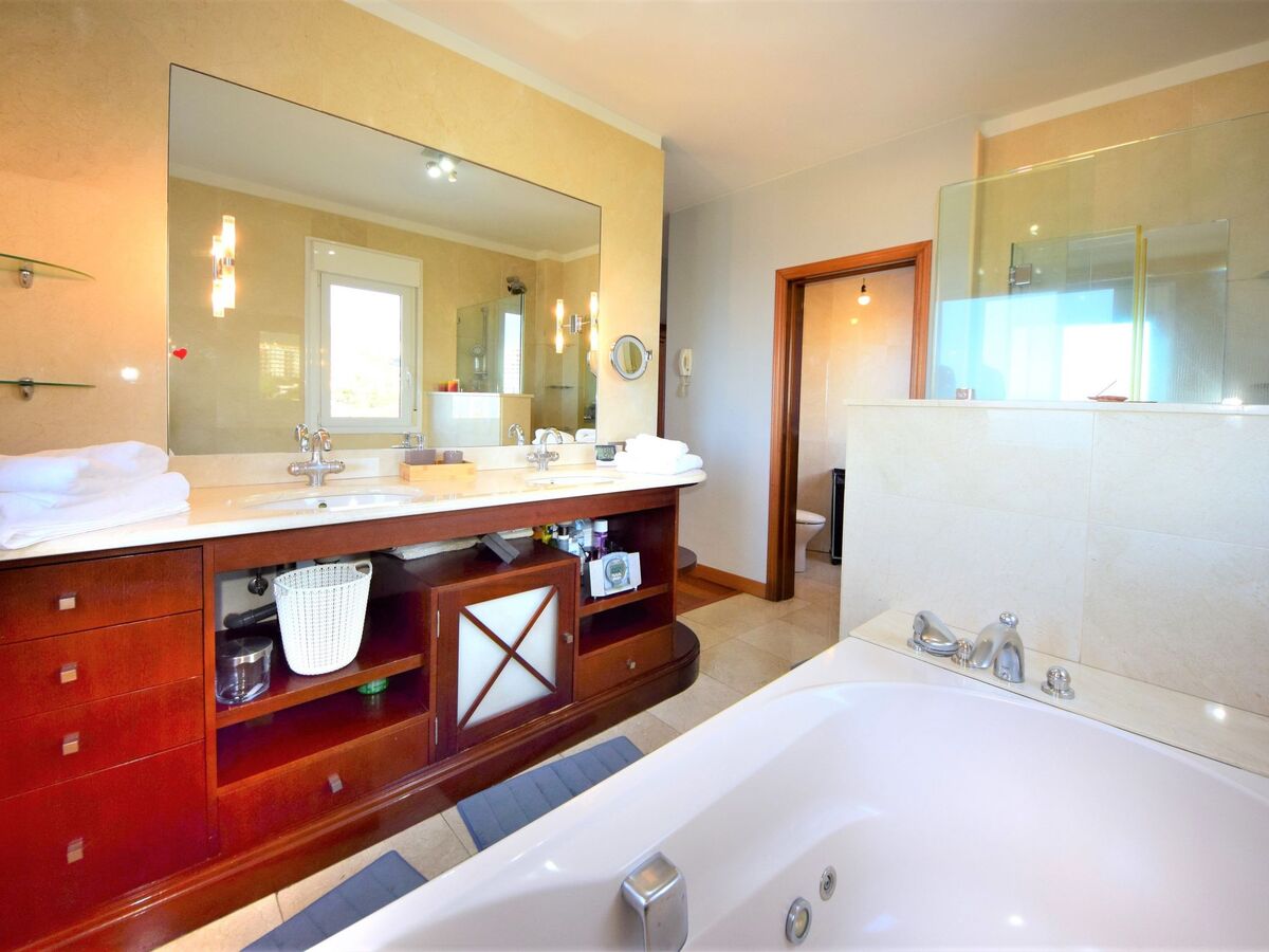 Villa Syrah, 6 chambres avec jacuzzi et piscine - Photo 36