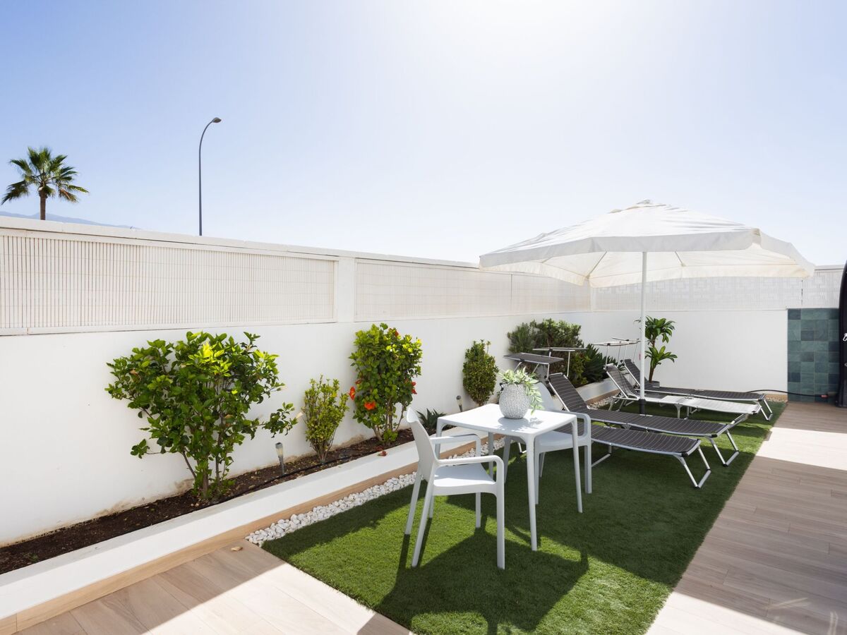 Appartement Lilias Home – piscine privée à 900 m de la plage - Photo 4