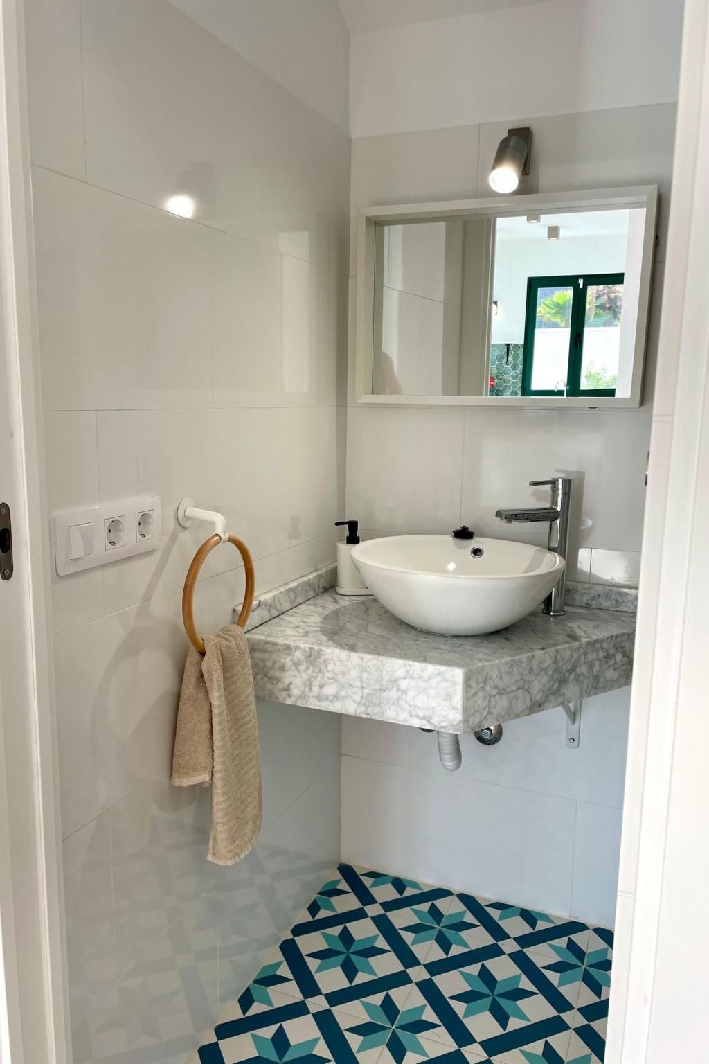 Appartement Lilias Home – piscine privée à 900 m de la plage - Photo 17