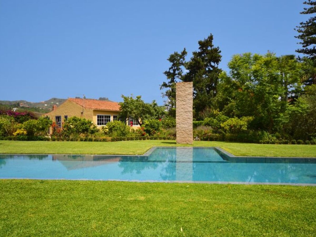 Maison Madroñal : piscine 22m et jardin de 5000m² - Photo 5