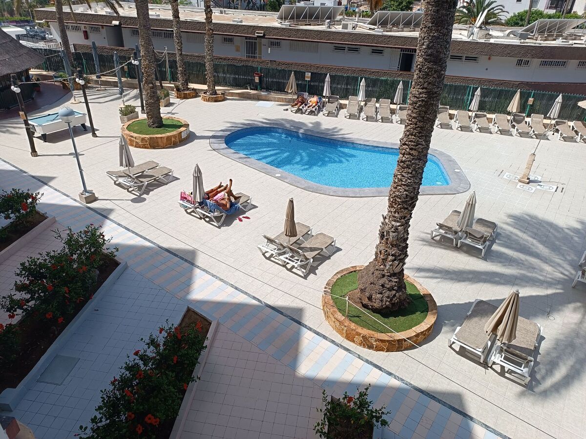 Studio Playa del Inglés avec piscine, 50 m du centre - Photo 4