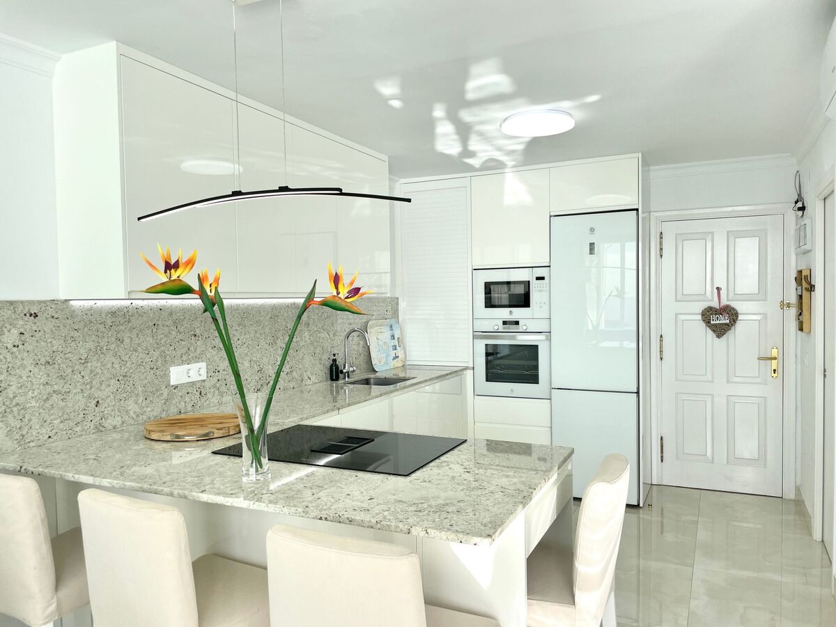 Appartement Seaside Serenity – vue mer, plage à 30 m, 10e étage - Photo 13