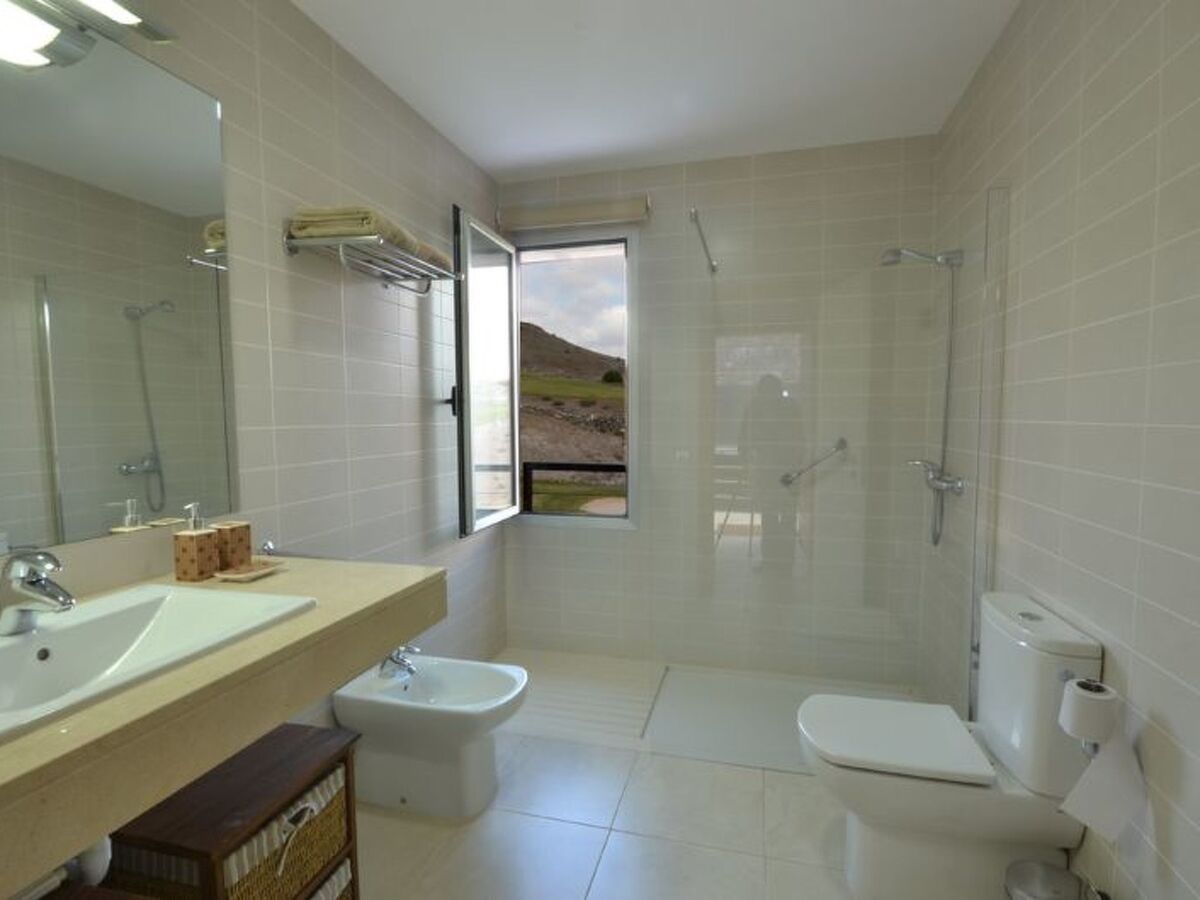 Maison mitoyenne avec piscine privée face au golf de Salobre - Photo 20