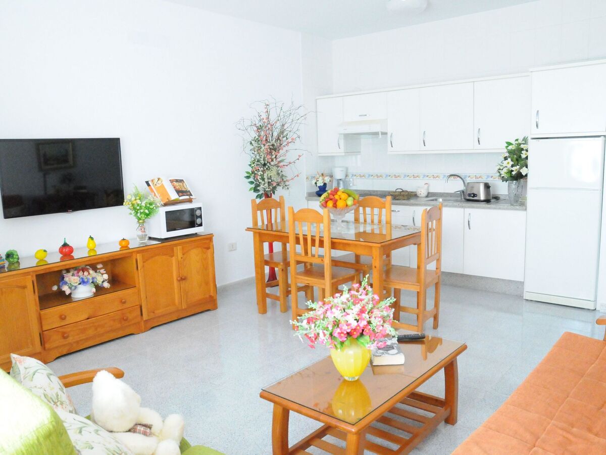 Appartement 2 chambres à Vecindario, 15 min de l'aéroport - Photo 1