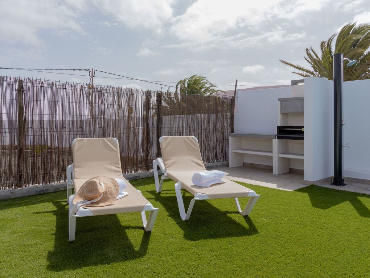 Villa Erbania – Maison moderne avec piscine à La Oliva - Photo 4