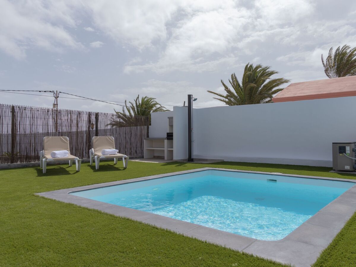 Villa Erbania – Maison moderne avec piscine à La Oliva - Photo 6