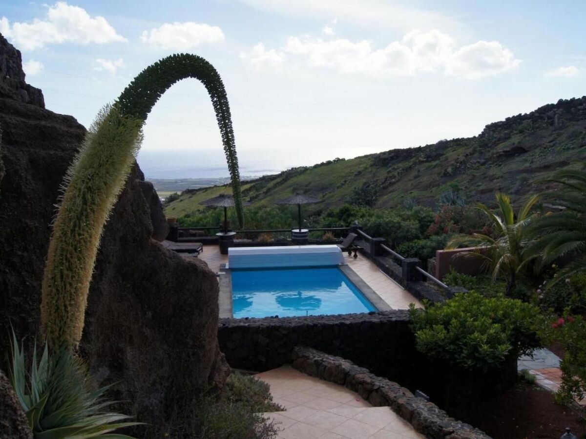 Maison troglodyte à La Asomada, piscine chauffée vue mer - Photo 10