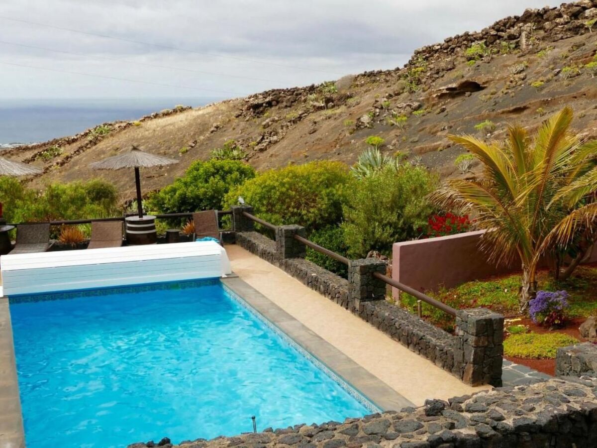 Maison troglodyte à La Asomada, piscine chauffée vue mer - Photo 11
