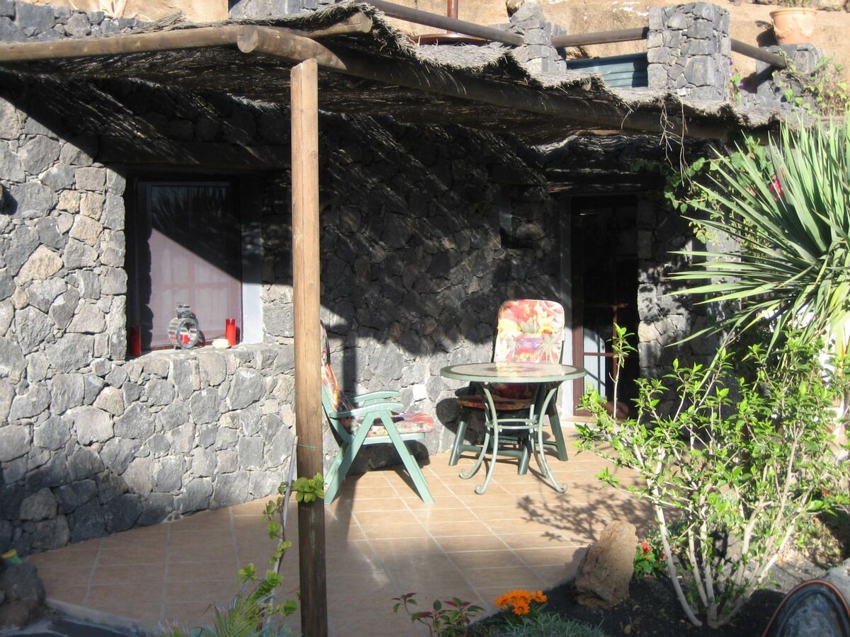 Maison troglodyte à La Asomada – piscine chauffée vue mer - Photo 3
