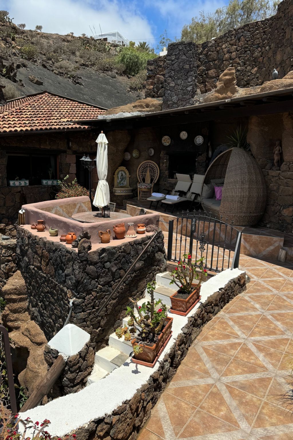 Maison-grotte volcanique à Lanzarote, piscine chauffée vue mer - Photo 47