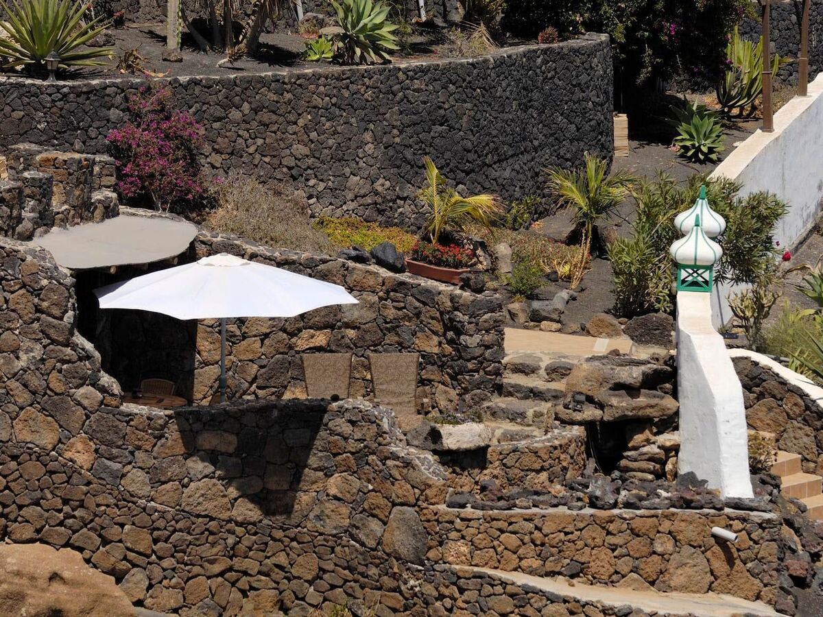 Maison-grotte volcanique à Lanzarote, piscine chauffée vue mer - Photo 79