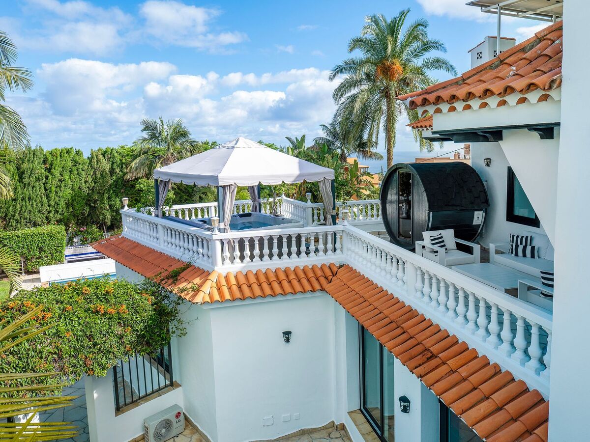 Maison San Benito – 520 m², piscine et vue Teide à Realejos - Photo 8
