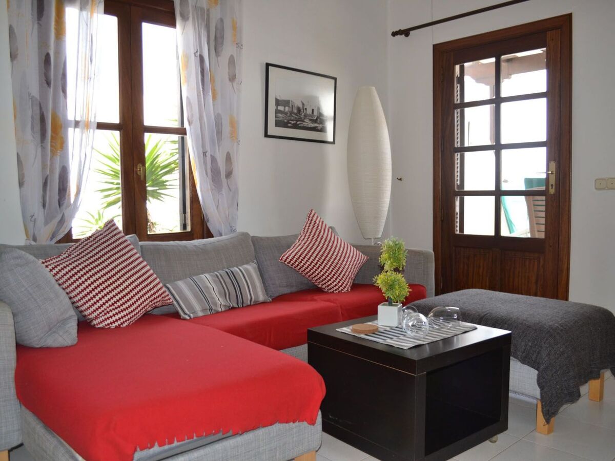 Maison en 1ère ligne à Playa Honda, terrasse vue mer - Photo 4