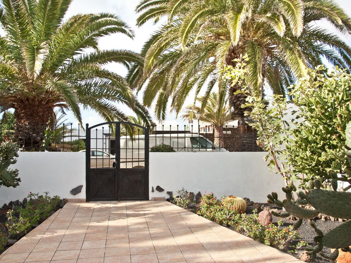 Maison 4 chambres Costa Teguise, piscine privée chauffée - Photo 4