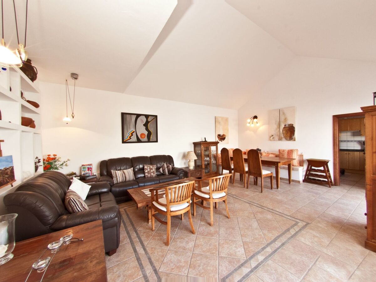 Maison 4 chambres Costa Teguise, piscine privée chauffée - Photo 14