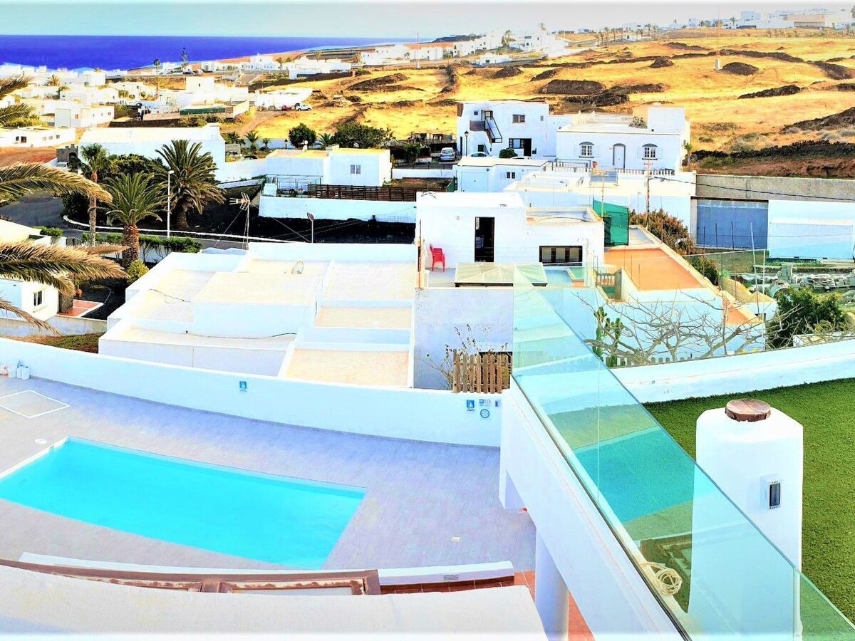 Villa Meerblick Tías - 5 chambres, piscine & vue mer - Photo 4