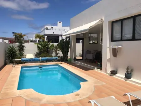 Location appartement à Playa Blanca, Wohnung mit Schwimmbad