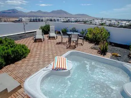 Maison Playa Blanca avec piscine, jacuzzi et vue océan : photo 3