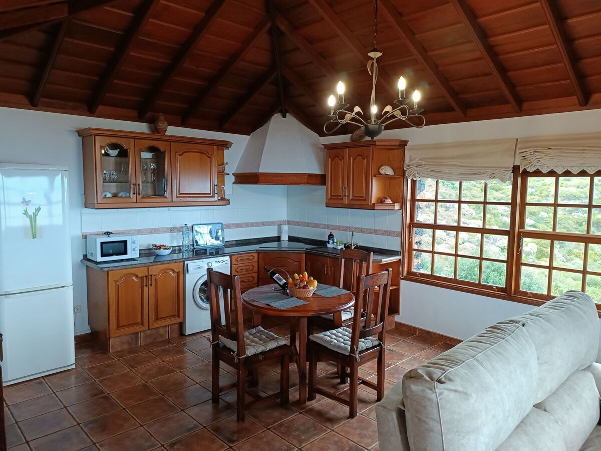 Maison isolée à Lodero, 195 m d'altitude, vue mer et montagne - Photo 3