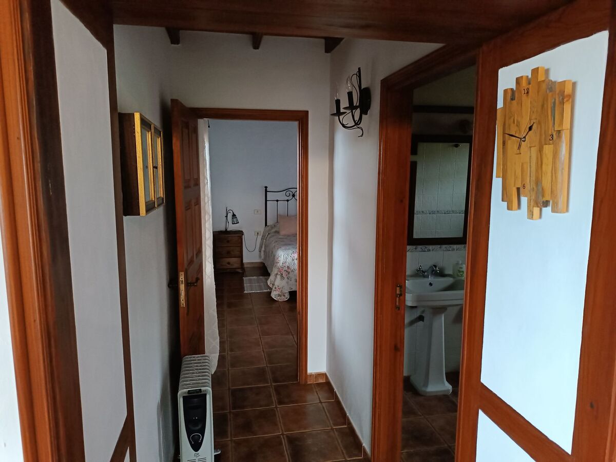 Maison isolée à Lodero, 195 m d'altitude, vue mer et montagne - Photo 9