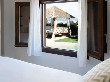 Villa Calyssa – 5 chambres, piscine privée et vue mer à Ibiza : photo 17