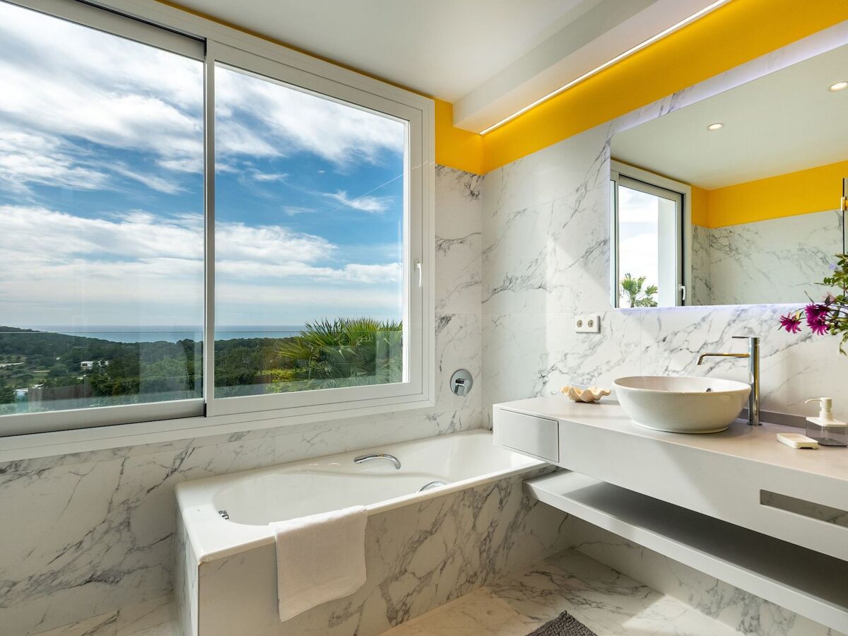 Villa Can Joan I à Sant Antoni – piscine privée et vue coucher de soleil - Photo 9