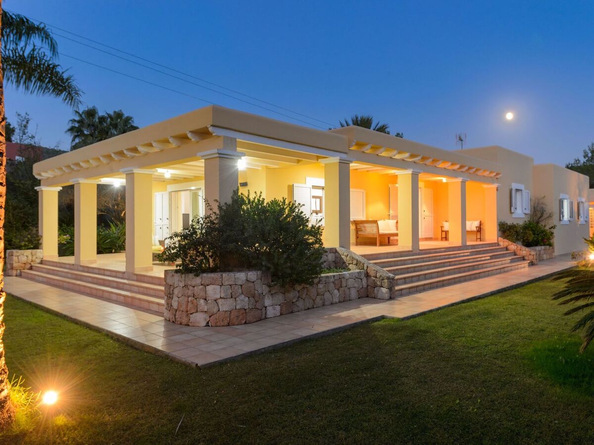 Villa Belvedere à Ibiza – piscine chauffée et 2 jacuzzis - Photo 2
