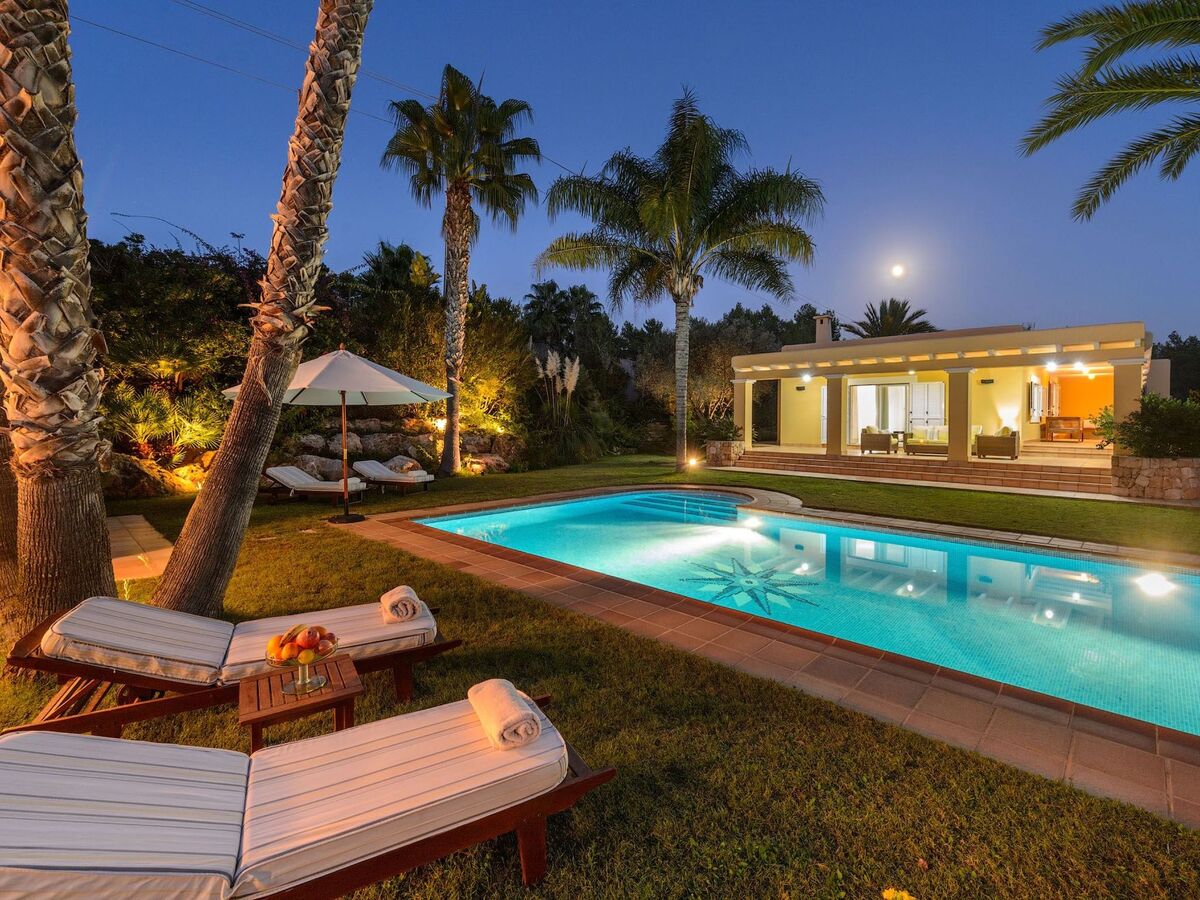 Villa Belvedere à Ibiza – piscine chauffée et 2 jacuzzis - Photo 5