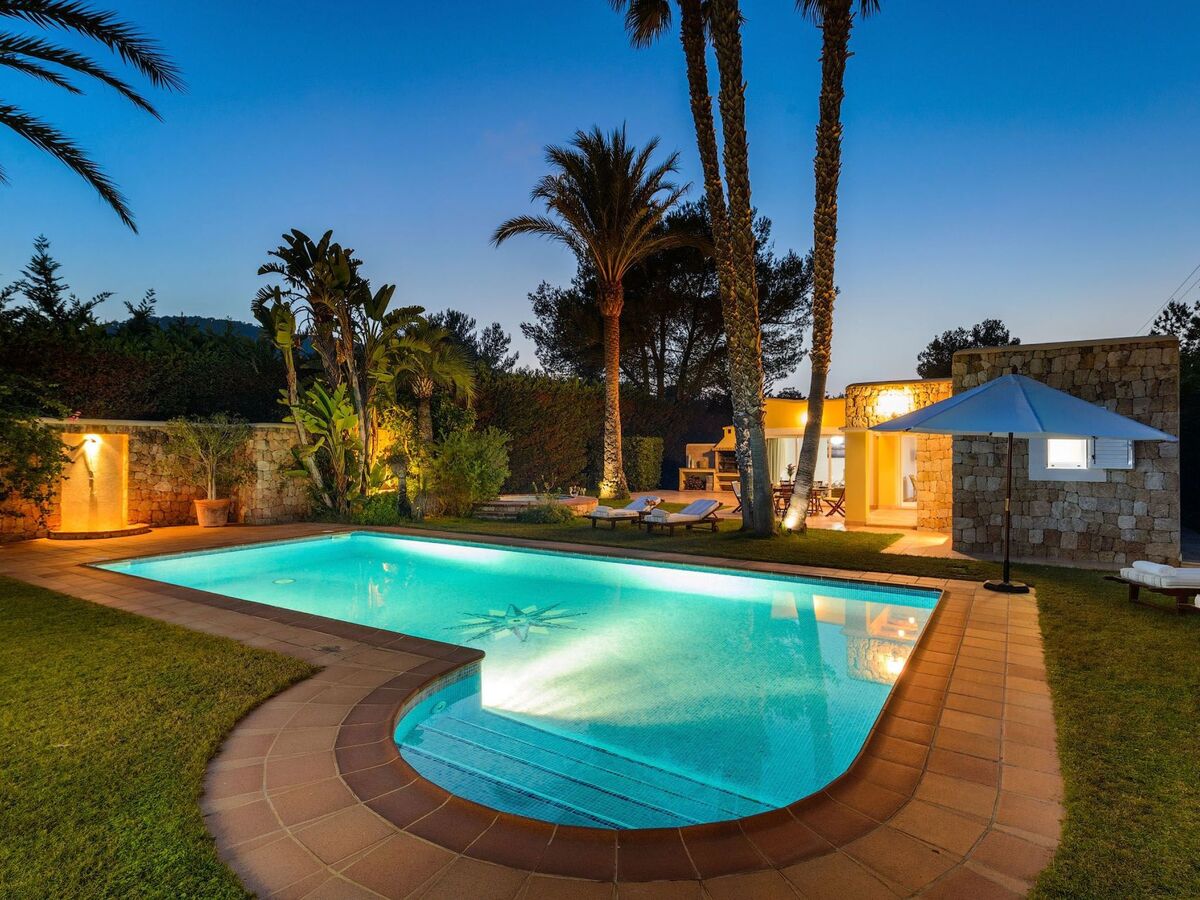 Villa Belvedere à Ibiza – piscine chauffée et 2 jacuzzis - Photo 6