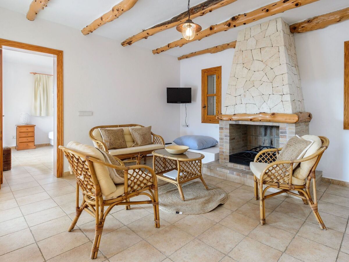 Villa Belvedere à Ibiza – piscine chauffée et 2 jacuzzis - Photo 12