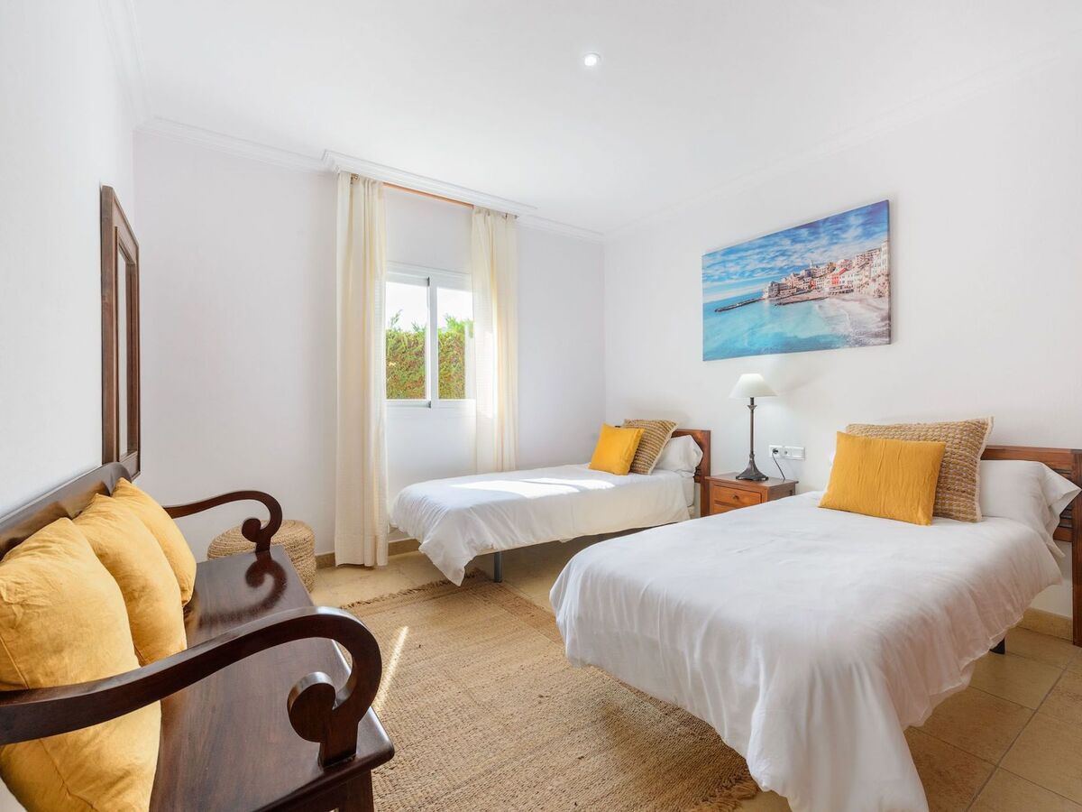 Villa Belvedere à Ibiza – piscine chauffée et 2 jacuzzis - Photo 28