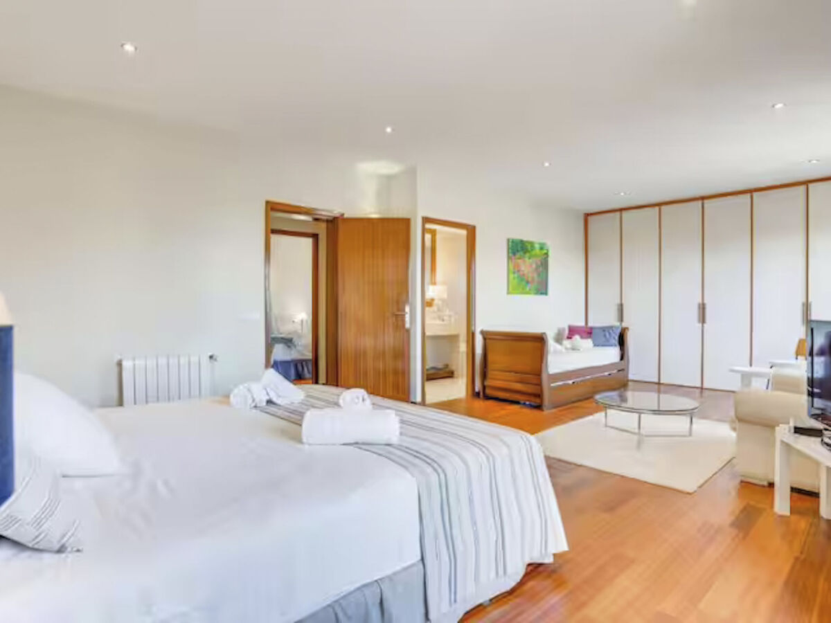 Villa avec piscine à eau salée et jacuzzi, vue sur la baie de Palma - Photo 11