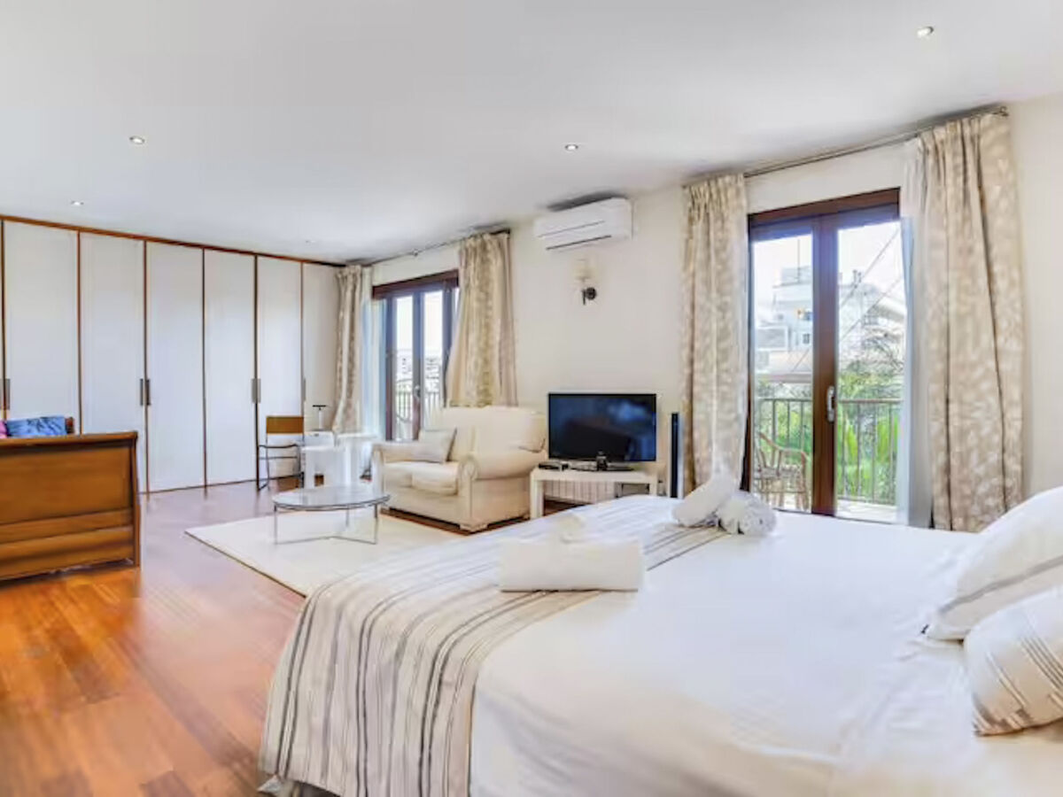 Villa avec piscine à eau salée et jacuzzi, vue sur la baie de Palma - Photo 13