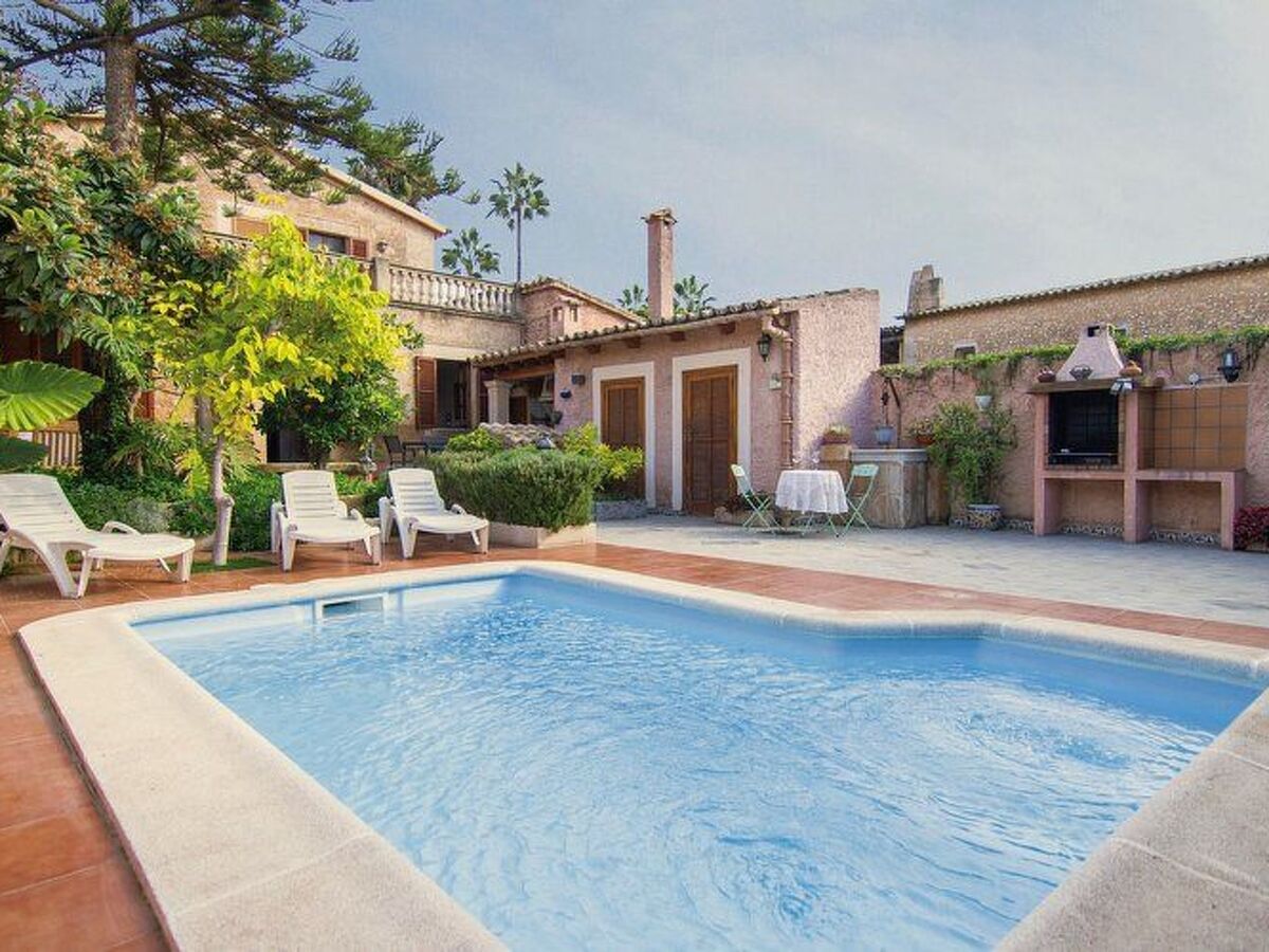 Maison Los Abilios à Palma – 300 m², piscine privée et jardin clos - Photo 1