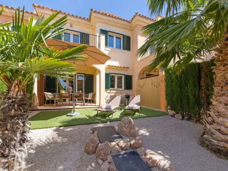 Location maison à Cala Pi, mit Blick auf das Wasser