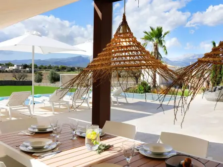 Villa avec piscine chauffée à débordement, Inca : photo 18