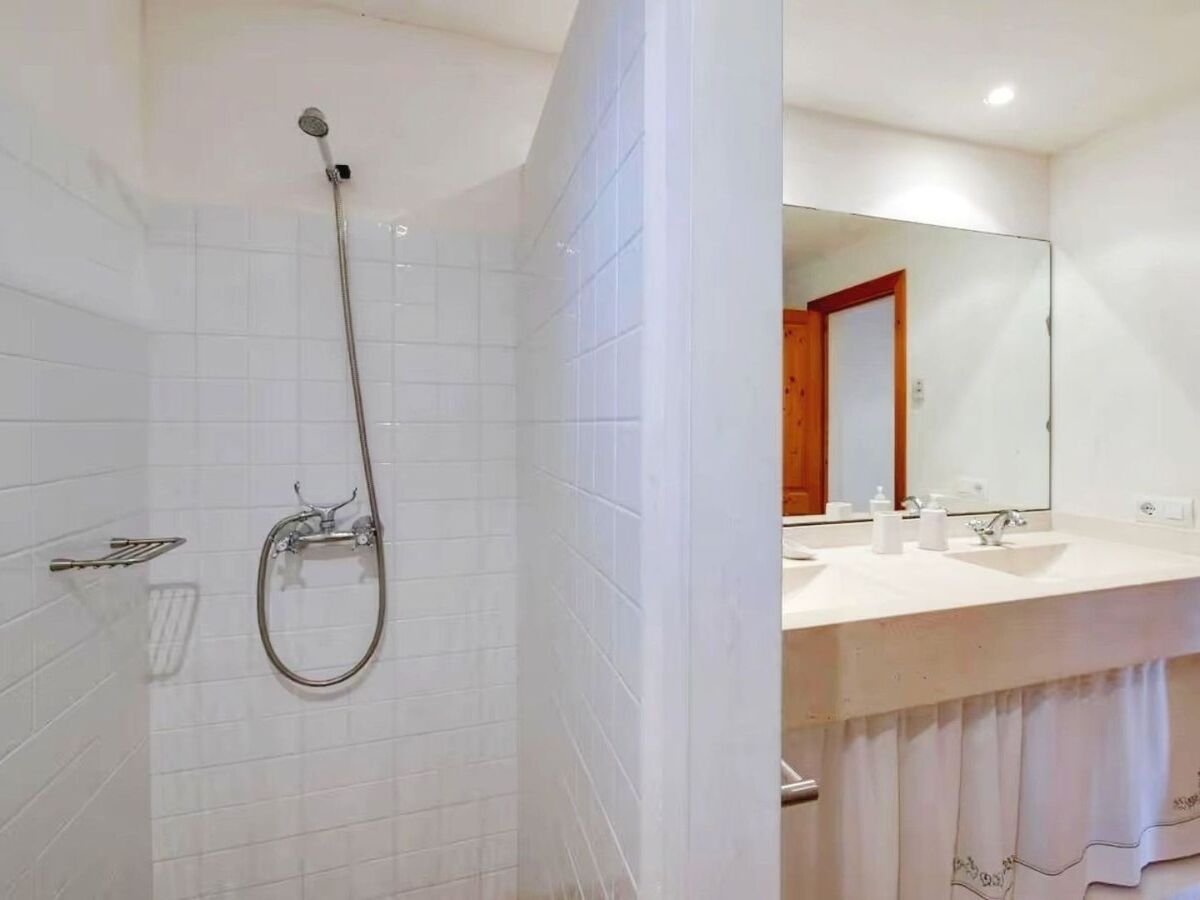 Finca avec piscine privée et vue mer à Artà - Photo 25