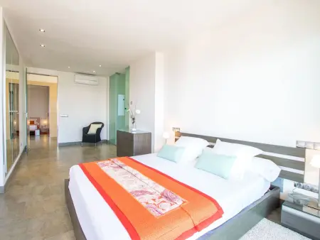 Maison vue mer avec piscine intérieure à Son Serra de Marina : photo 12