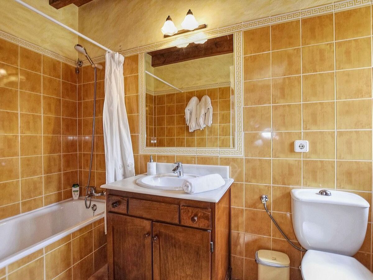 Maison 8 personnes avec piscine privée à Santa Maria del Cami - Photo 25