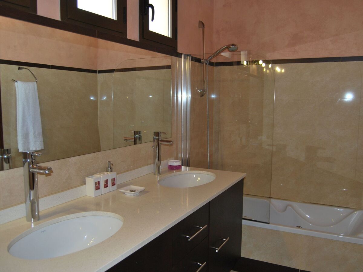 Maison 7 pers. avec piscine privée à Santa Maria del Cami - Photo 10